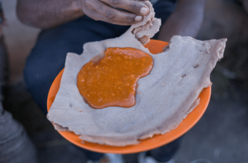 Shiro wat on injera bread